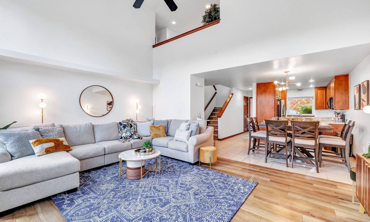 De Pere House | CR East River Drive House