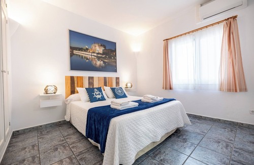 Colonia Sant Jordi Hostel | Doris