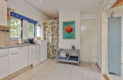 Ouddorp House | Idyllically situated bungalow in a quiet green park with lots of privacy.