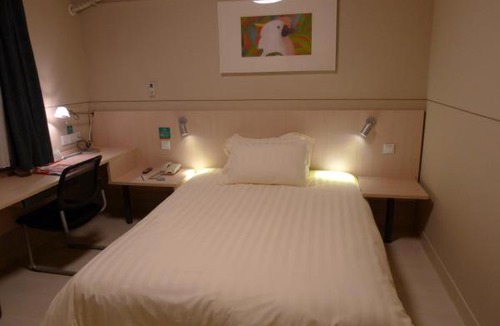 Lianchi District Hotel | Jinjiang Inn Baoding Military School Square