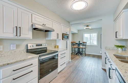 Champlin House | Riverfront Champlin Townhome w/Deck & Water View!
