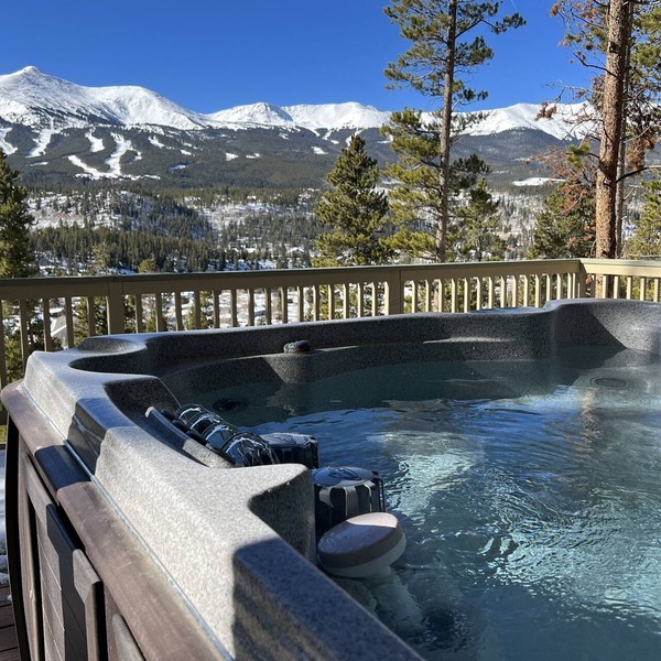BEST views in Breck in this price range! A+ for comfort & cleanliness in Breckenridge