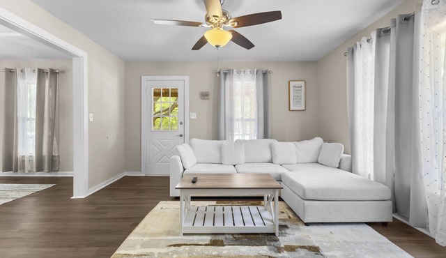 3-bed 2 bath River house on the Santa fe. 6 miles from Ginnie Springs in Fort White