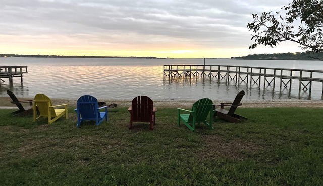 *All Inclusive* Lakefront Home and Retreat in Sandia