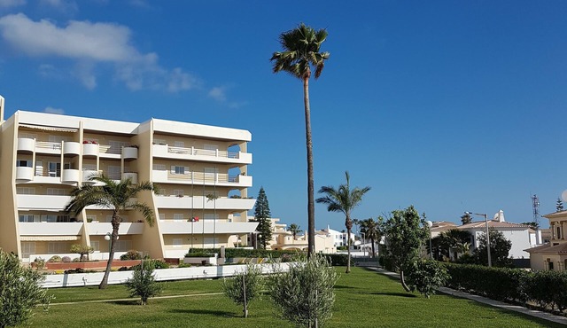 Apartment for rent all year 85m2 on the ground floor in galé