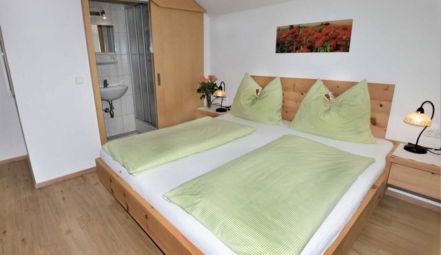 Double room with shower and WC 1 - Gästehaus Sonnenheim in Thaur
