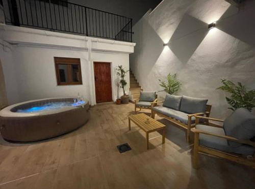 Dream Big with jacuzzi and terrace in Ruzafa in Valencia