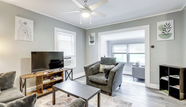 Easthampton Apartment Near Breweries & Rail Trail! in Easthampton