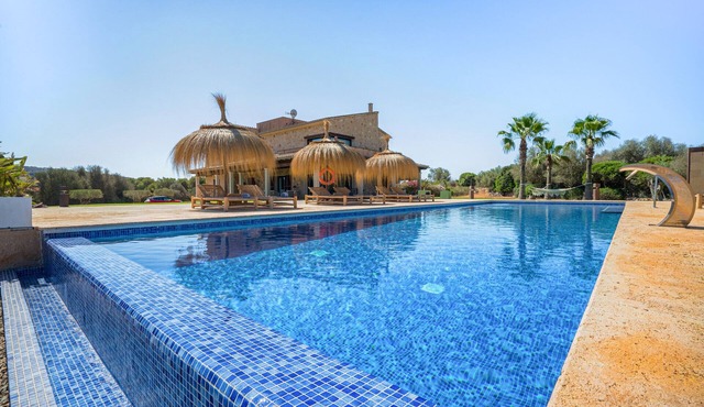 Great Villa with pool, playground, 5km to the beach Es Trenc, Campos, Mallorca in Campos