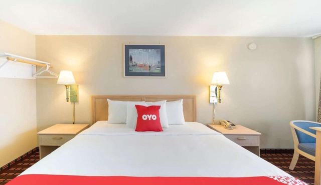 King Bed | Non Smoking in Seneca Falls NY