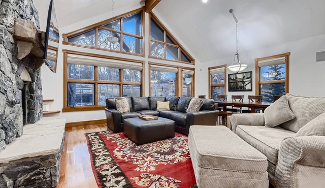 on the course GOLF/SKI/Family/4BD/3.5BA Breckenridge in Breckenridge