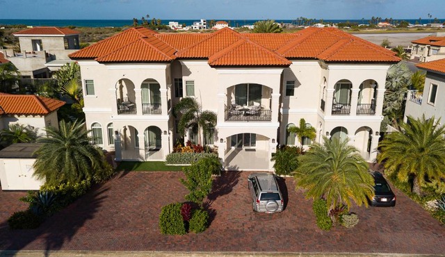 Opal 126 in Palm-Eagle Beach