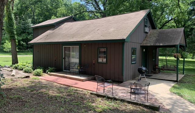 Rustic Valley Cottage in Princeton