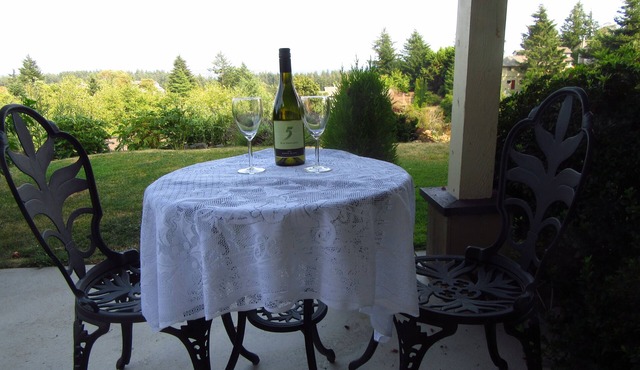 Scenery and Serenity - Delight in your holiday retreat in Victoria