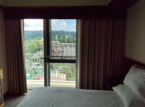Studio 510 A Slice of Baguio Paradise with pool and view in Baguio