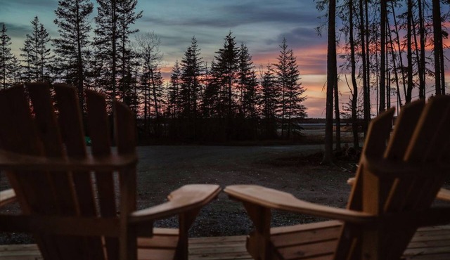 Sunset Lodge at Candle Lake, sleeps 12 in Candle Lake