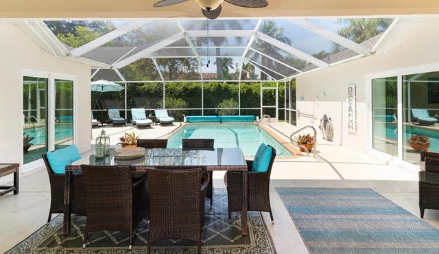 Sunside House in Naples