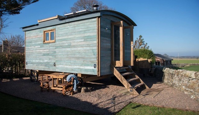 The Sanderling - sleeps 2 guests in 1 bedroom in Beadnell