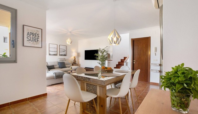 Vacation 'Tejita' with Sea View, Wi-Fi and Air Conditioning in Granadilla de Abona