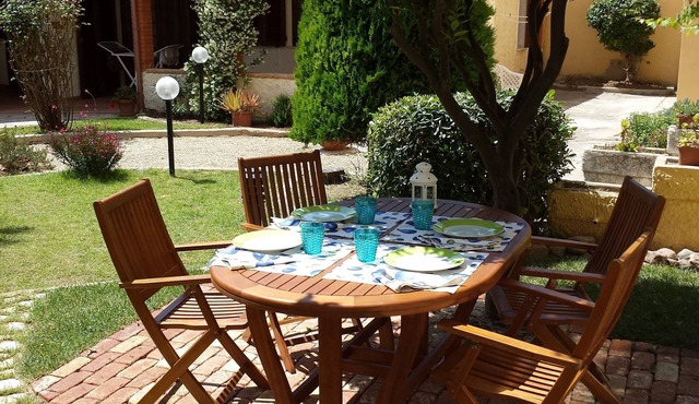 VERY CENTRAL APARTMENT NEAR THE SEA WITH PRIVATE GARDEN AIR CONDITIONED WIFI in Alghero