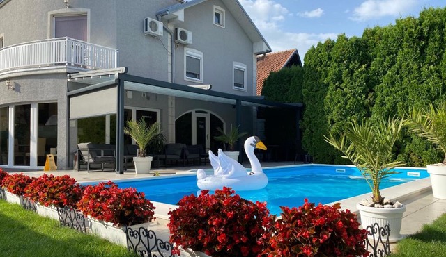 Vila DeLux in Negotin