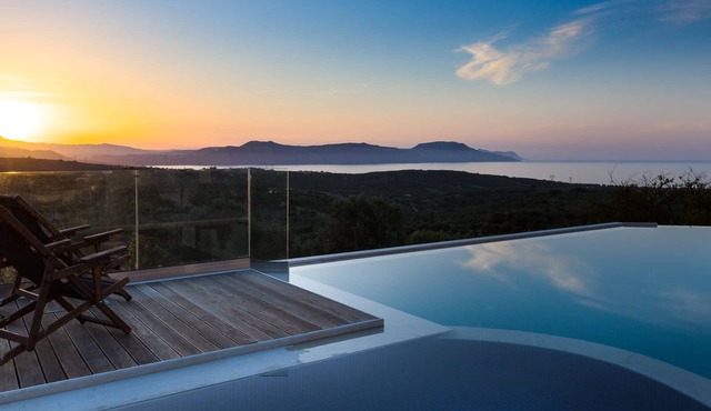 Villa Sugar- 2 km from the beach in Rethymno