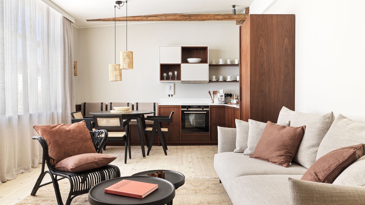 Photo of Livingroom in Downtown