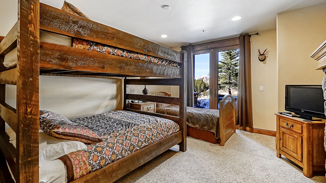 Photo of Bedroom in Baldy Mountain