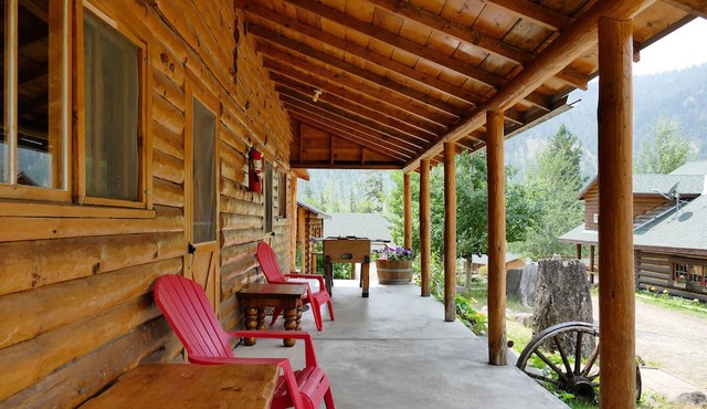 Family reunion/retreats just outside Yellowstone National Park. Gorgeous views in Cody