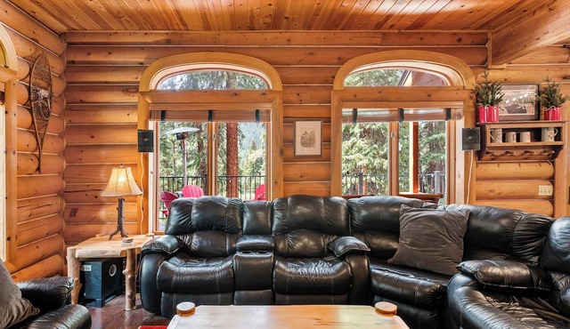 Cozy Cabin; 10 Min to Main St/Breck; Peaceful Spot in Breckenridge