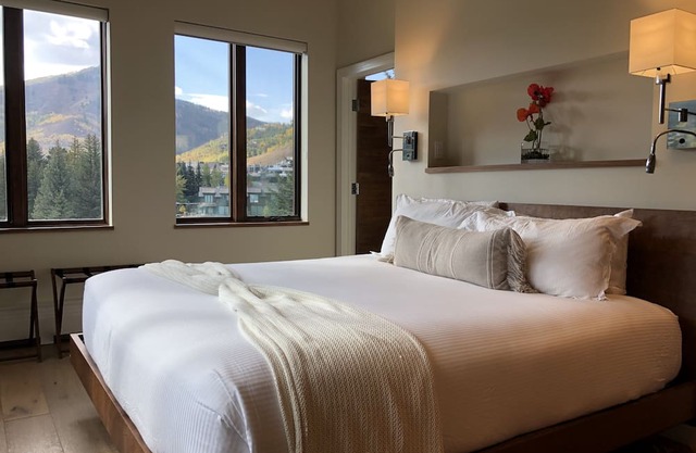 Lion Square Lodge South Vail 